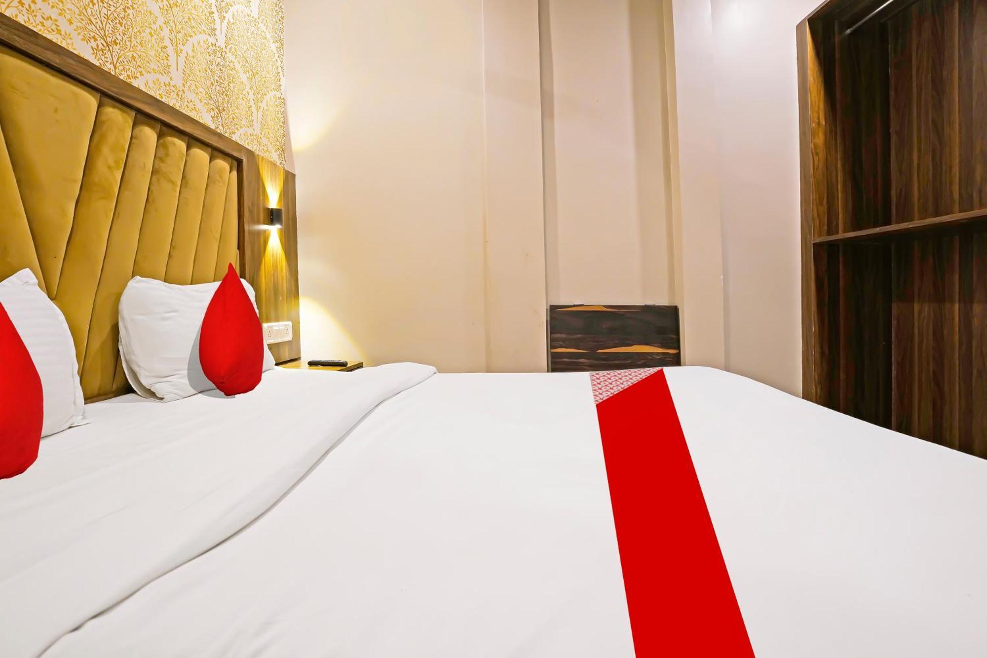 Super Hotel O Homestay Andheri East Bombay Exterior foto