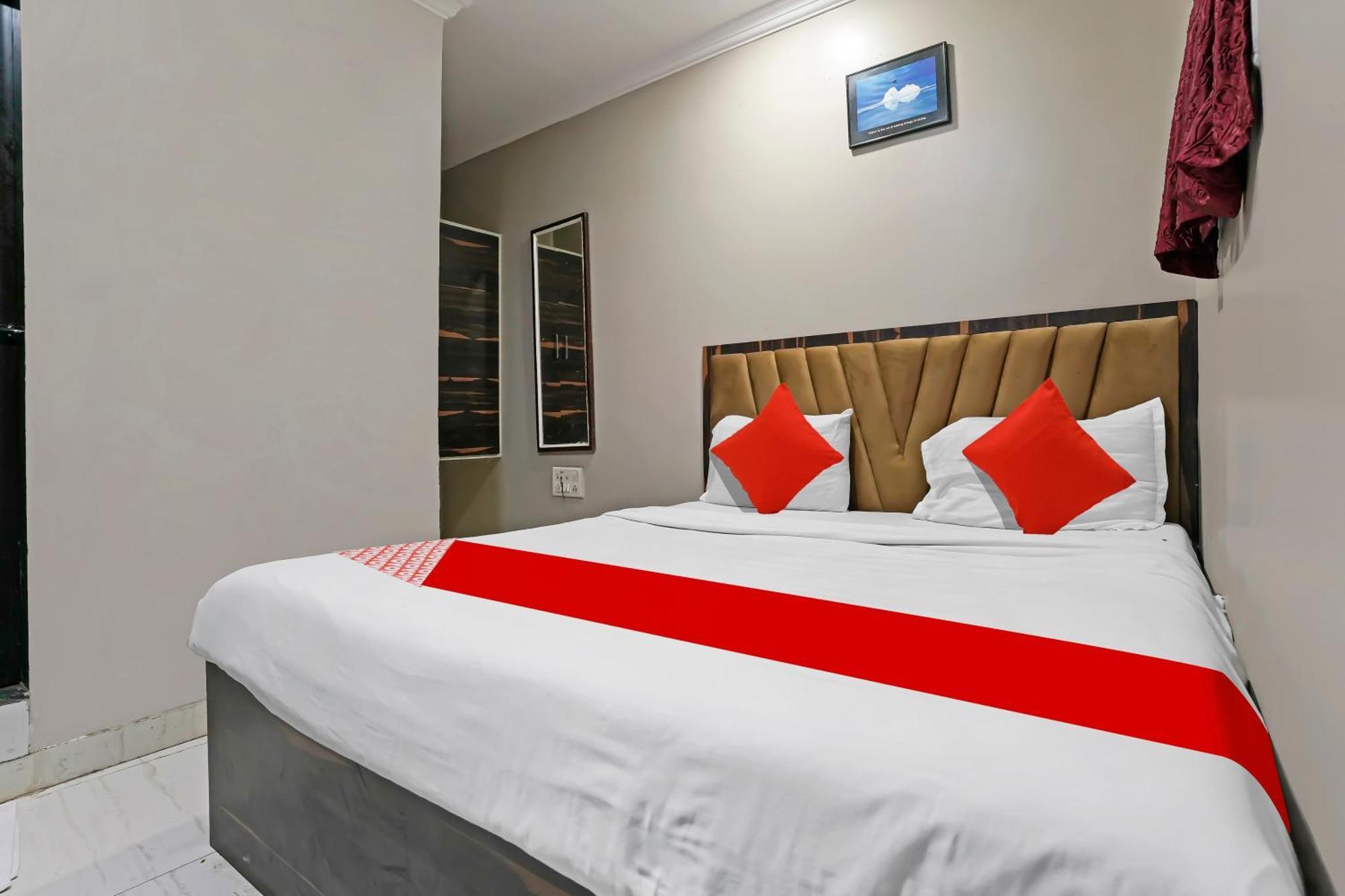 Super Hotel O Homestay Andheri East Bombay Exterior foto