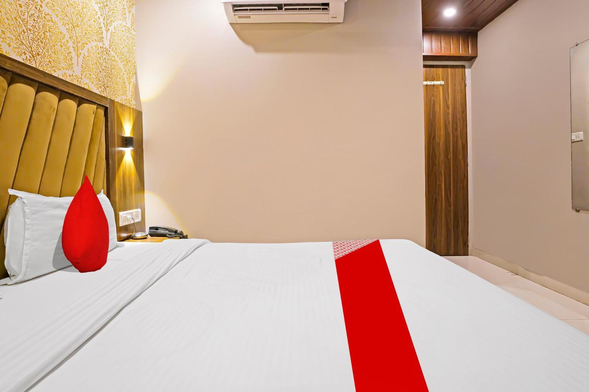 Super Hotel O Homestay Andheri East Bombay Exterior foto